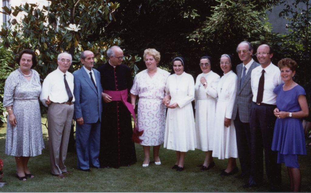 1989- D. Paolo nominato monsignore,Sr. Celidata, Sr. Pierpaola, Sr. LuisaAmabile